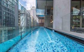 Stylish 1Br Entire Cbd Apt 5 Minutes Train Station
